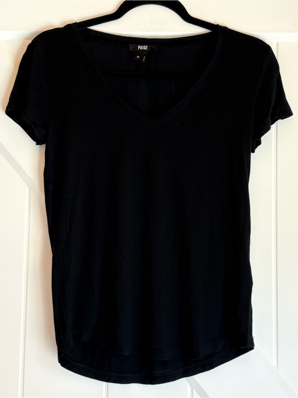 PAIGE Black V-Neck Short Sleeve Tee XS 100% Viscose Basic Top